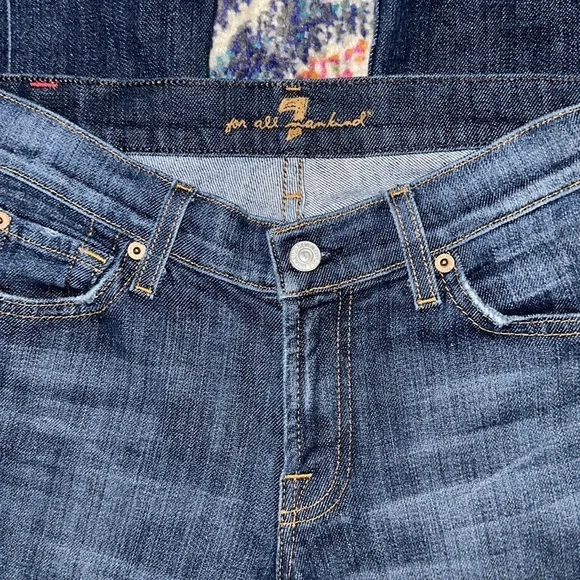 7 For All Mankind Women’s BootCut Jean Size 27 Tall (33in inseam) - Picture 3 of 6